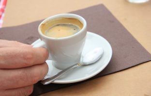 Picie kawy obniża ryzyko zaburzeń erekcji